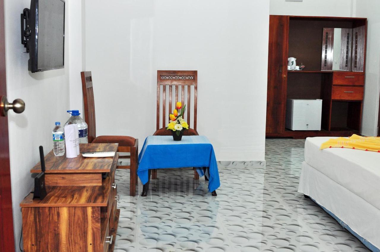 Sea View Villa Bentota, インドゥルワ エクステリア 写真